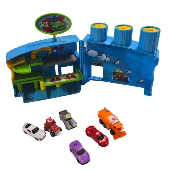 Micro Machines CAR WASH Expanding Playset by Hasbro Series 1 plus 6 Vehicles - Picture 1 of 4